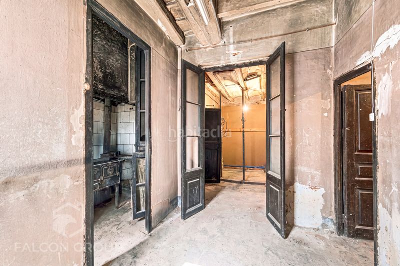 Foto 564180b0-5b34-40e1-bd71-9e9d3a41f087. Casa amb aparcament a Centre Reus