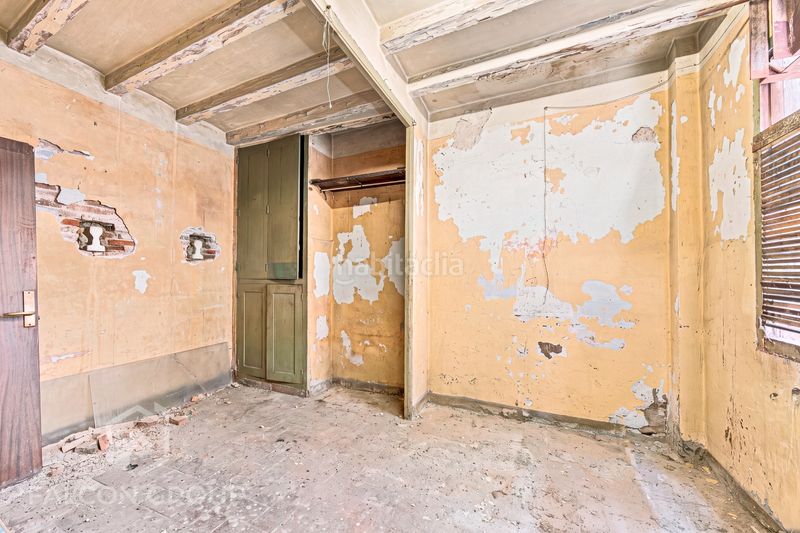 Foto f95acc55-d7ee-4512-a07b-58ea4a1a255c. Casa amb aparcament a Centre Reus
