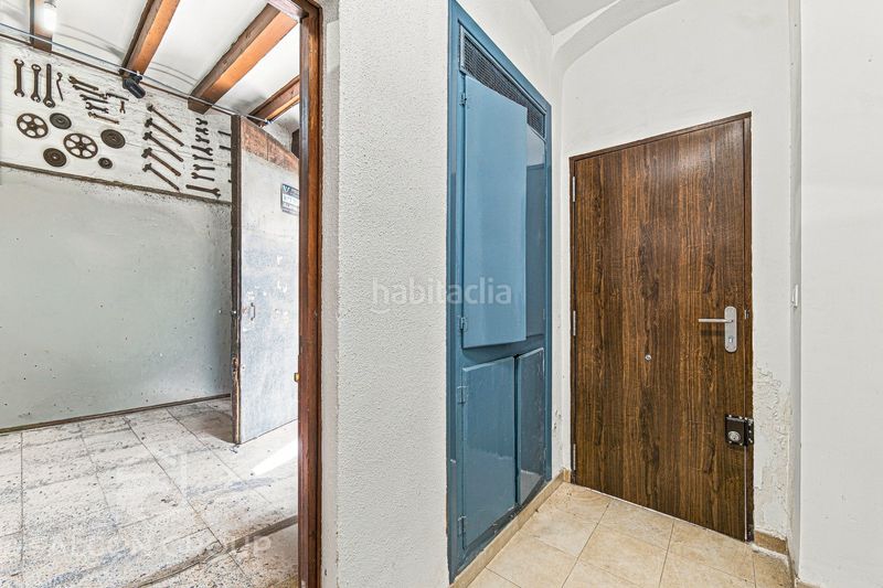 Foto 90748f43-d9ca-4c42-876e-924ab55a4f66. Casa aparellada amb aparcament a Llevant Reus