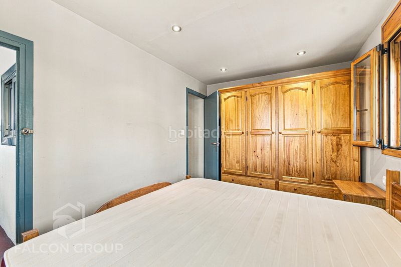 Foto 9310150c-3b3c-42a4-be96-417649547db1. Casa aparellada amb aparcament a Llevant Reus