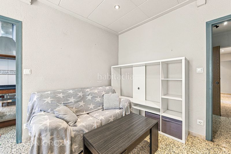 Foto a0878f91-c42d-42c0-bc3d-f9085be6891f. Casa aparellada amb aparcament a Llevant Reus
