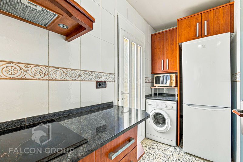 Foto d68f57f1-7f2d-40fe-93d8-31292cbfc049. Casa aparellada amb aparcament a Llevant Reus