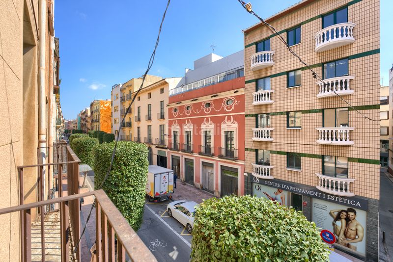 Foto b7cf3865-613e-4290-9d83-dfd2abe421be. Casa adossada a Centre Reus