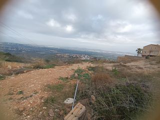 Terreno residencial en Calle �ngel guimer� 980. Cumbres de calicanto , chiva!!!