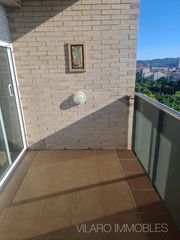 Appartement  Carrer de miquel vives. Amplio piso esquinero a la venta en excelente ubicación.