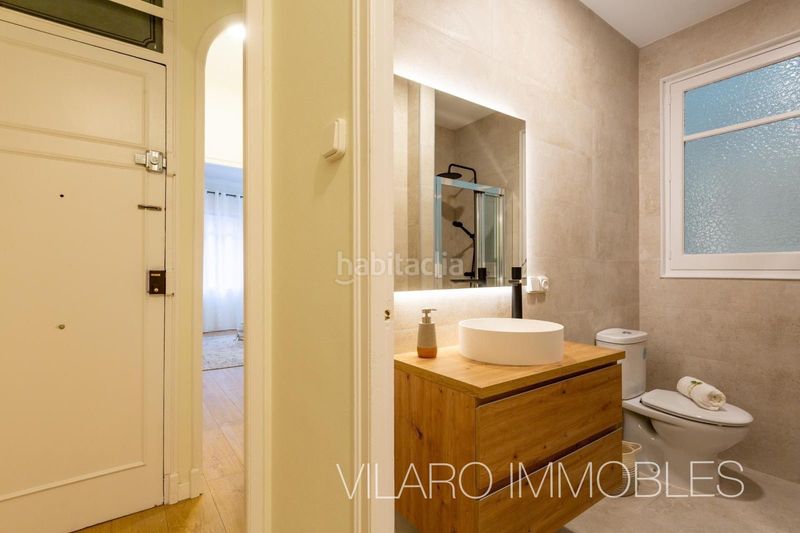 Foto 71956726-bbec-4e11-ac90-97d4e7765f6e. Casa adossada amb xemeneia calefacció aparcament a Terrassa