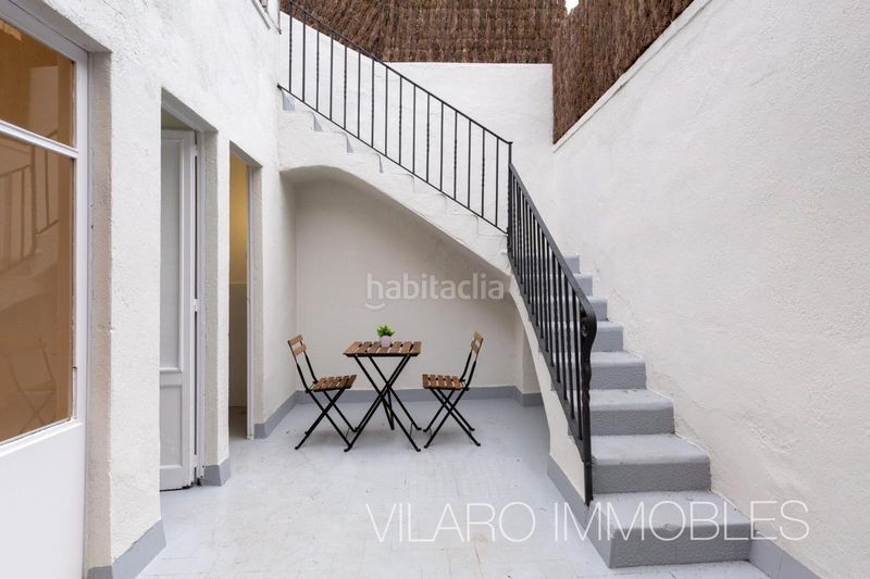 Foto ddabf8c6-c02c-4978-9629-14a00c79a0f0. Casa adossada amb xemeneia calefacció aparcament a Terrassa