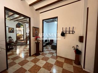 Casa  Calle capità cendra 19. Casa de pueblo lista para entrar a vivir. ideal inversores