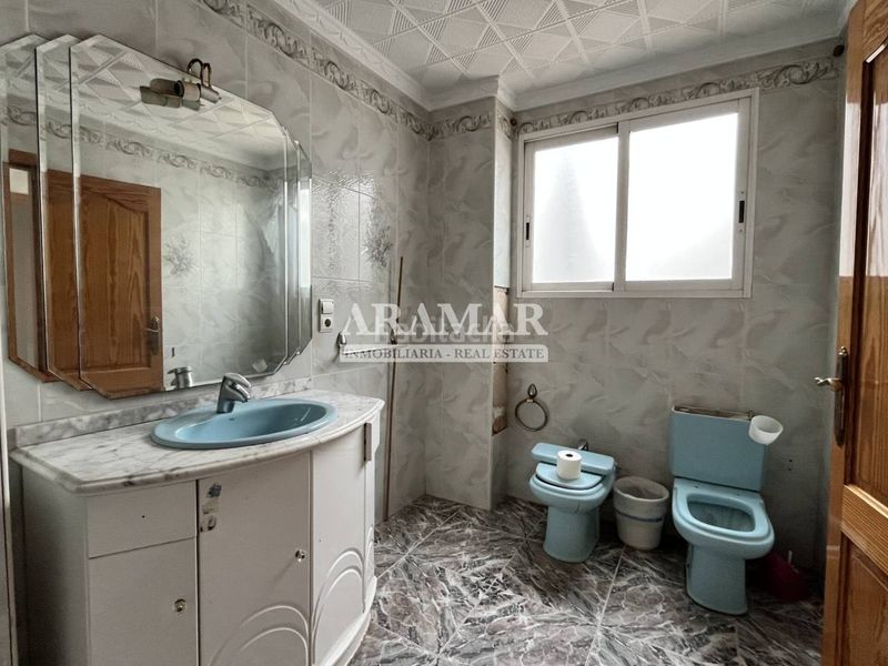 Foto 4bf7cffd-4c5d-4282-8460-24c148d38678. Casa amb calefacció aparcament a Pego