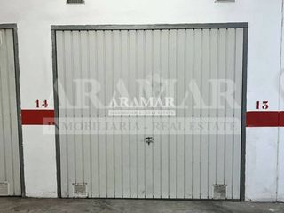 Parking coche en Calle santa bárbara 33. Garaje en venta en calle santa bàrbara 33, pego. inmueble exclus