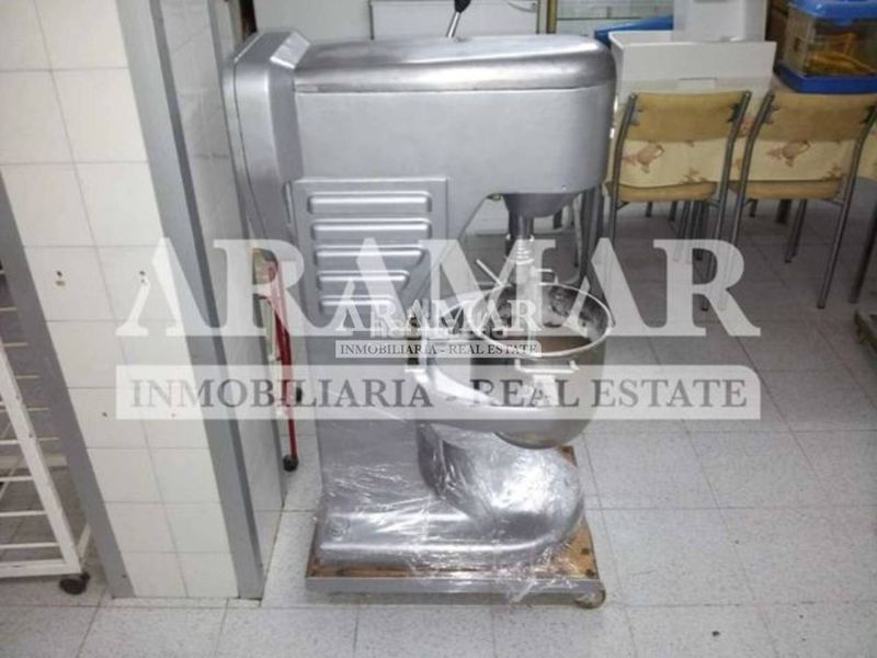 Foto fd91853b-8b7a-48ad-9890-61eeb1b353f6. Edificio horno disponible como local comercial en Pego