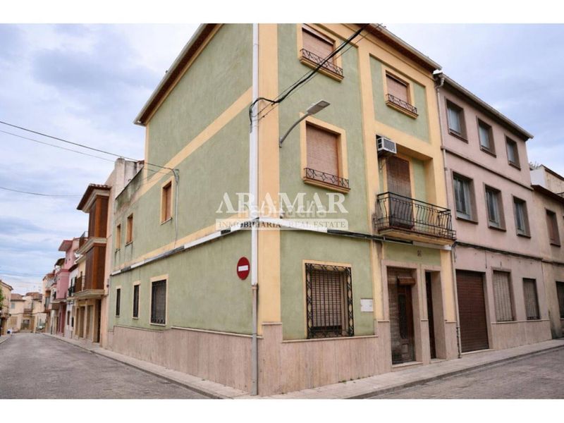 Foto 09404a4e-6e58-4379-b4bf-82e9897927cd. Casa a calle carolina sala 14 a Pego