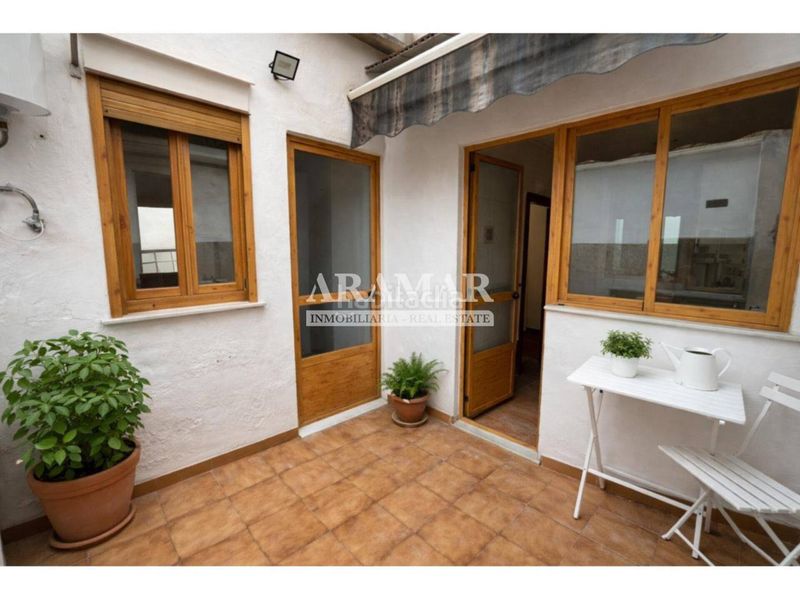 Foto 4f00c814-8e25-4f45-84f1-baa0a3fb8ddc. Casa a calle carolina sala 14 a Pego