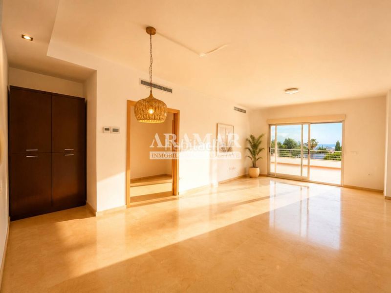 Foto 65ebe343-4e43-4885-8c0b-107fbb929e99. Apartament amb aparcament piscina a Pego