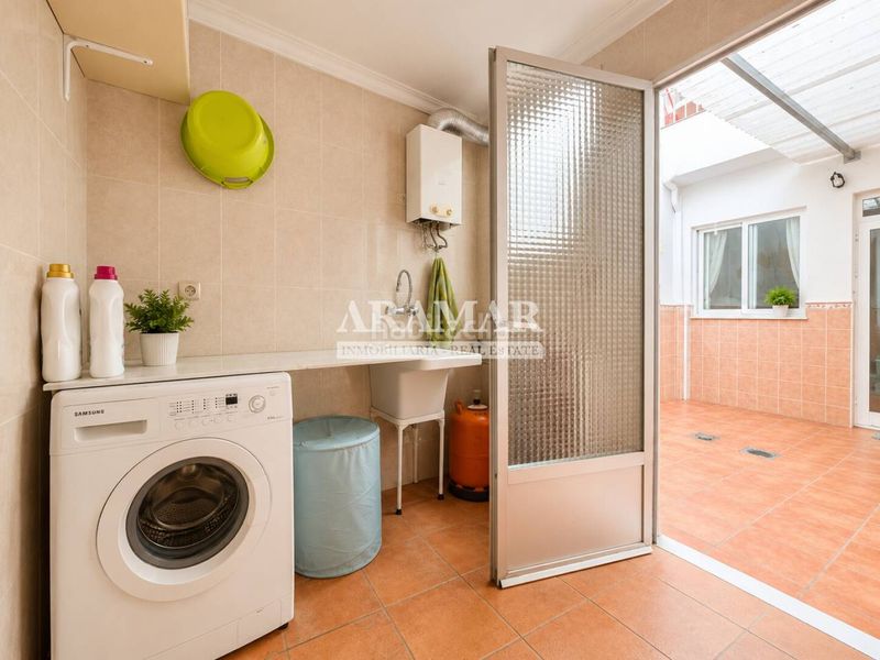 Foto 01f38cfd-3176-48c3-a98a-ce362131cebe. Casa adossada a Pego