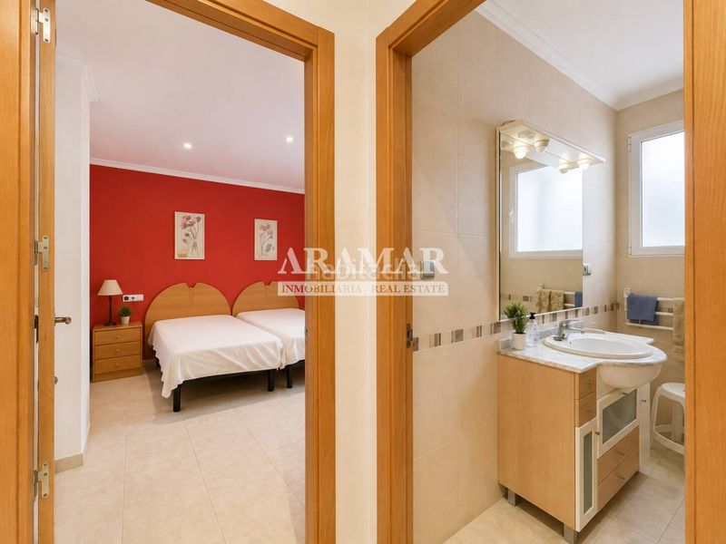 Foto ae72dc99-8f95-4dcc-9fd5-f2207bfd2ac0. Casa adossada a Pego