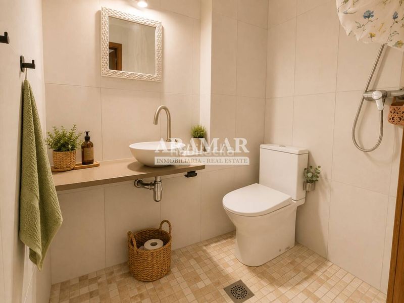 Foto 92ee274d-1353-4f3b-8cd7-96ad129285d1. Casa adossada a Pego