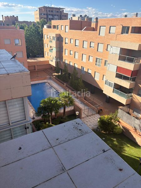Foto ce1f5489-9758-42fe-a067-240cebc7b9af. Àtic amb calefacció aparcament piscina a Yebes - valdeluz Yebes