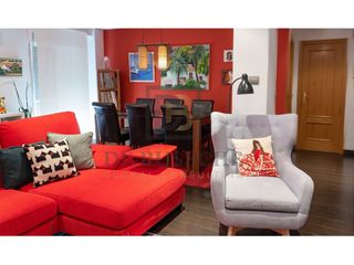 Flat  Calle miguel miralles jorge. Venta de piso exterior en elche con balcón, tres dormitorios, ac