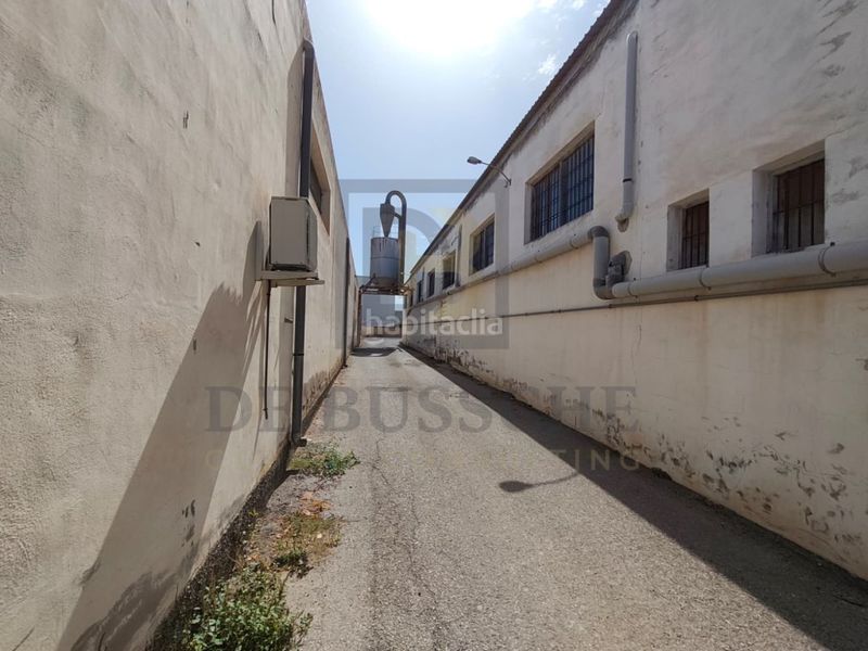 Foto b7ad9777-8baf-4e53-8351-95ef3765fb10. Nau industrial a Bigastro
