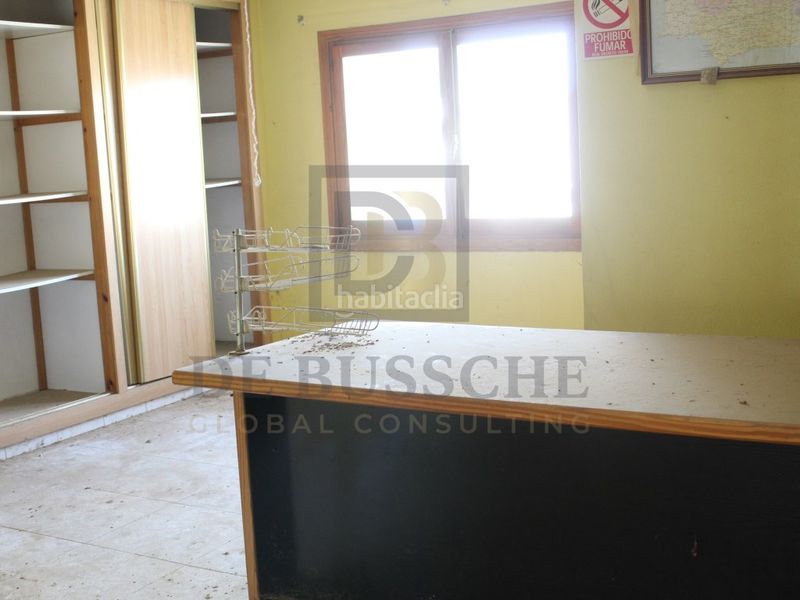 Foto c2586447-2930-4298-819b-54d65dde322e. Nau industrial a Bigastro