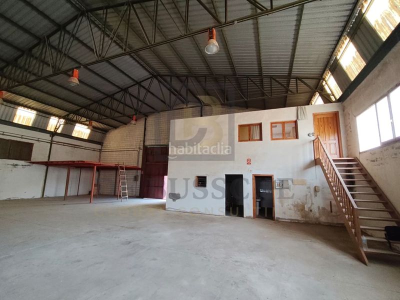 Foto ed2b78af-162f-4598-93e5-fb5b6e1cbbaa. Nau industrial a Bigastro