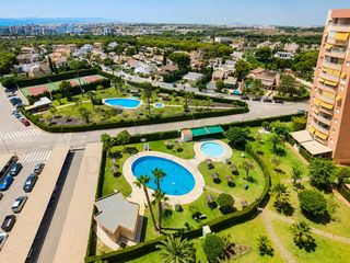 Apartament  Calle concha espina-cmor. Exclusivo piso en última planta con vistas al mar en orihuela