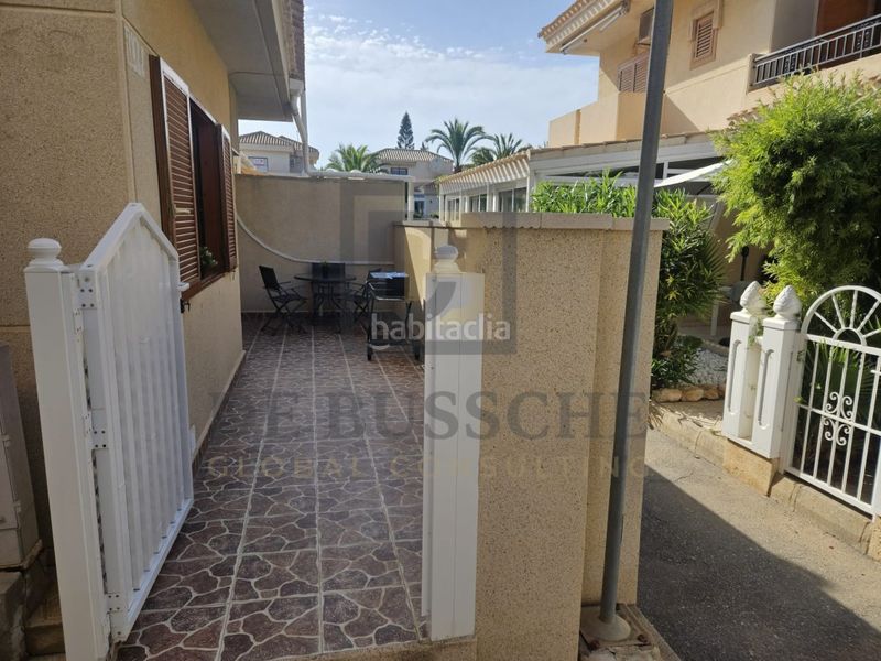Foto 0fc74277-b092-4d17-99de-48c297adb285. Casa amb piscina a Playa Flamenca Orihuela