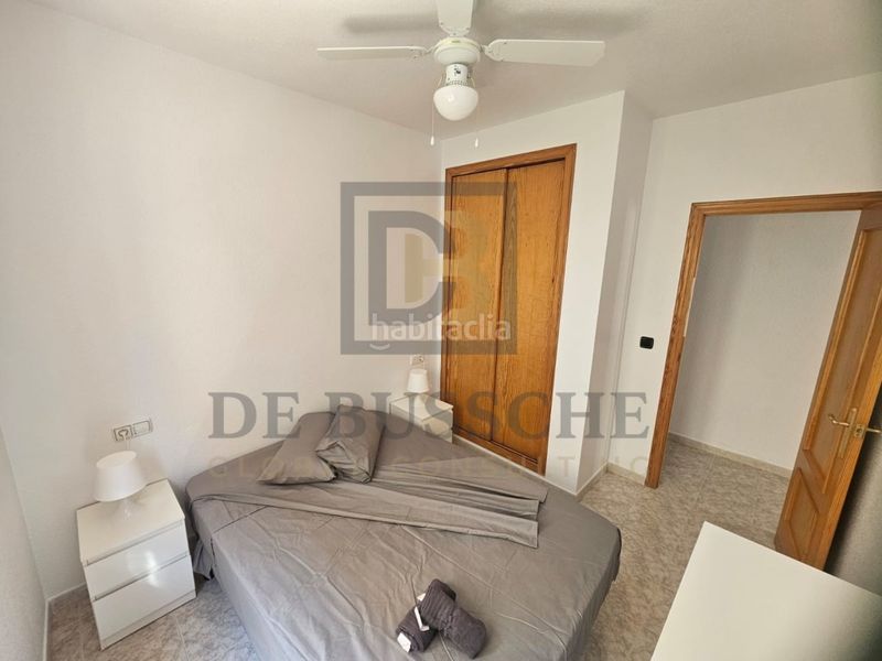 Foto 6701c4fe-a095-4874-b370-25a9f66eb772. Casa amb piscina a Playa Flamenca Orihuela