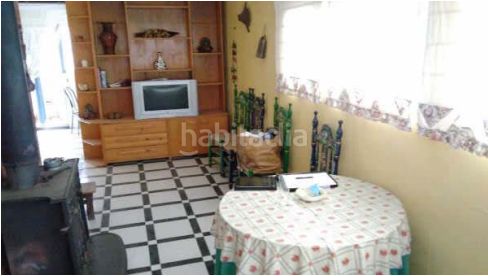 Foto 95f56c7d-fd19-484f-8dbd-8307d6abadca. Edificio  en venta en Aldeacentenera