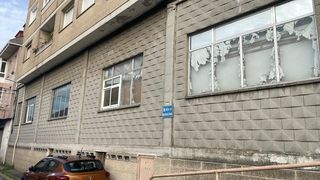 Appartement  Avenida cambados. Se vende local comercial con posibilidad de cambio de uso