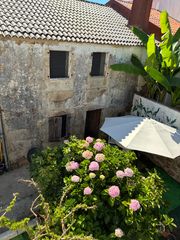 Towny house in Vilanova de Arousa. Se vende casa con terreno en el centro de vilanova