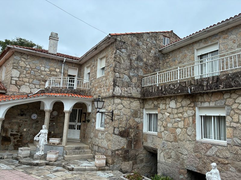 Foto 0f6e7631-3c9d-4279-a501-bd22a6f77a47. Xalet a Vilanova de Arousa