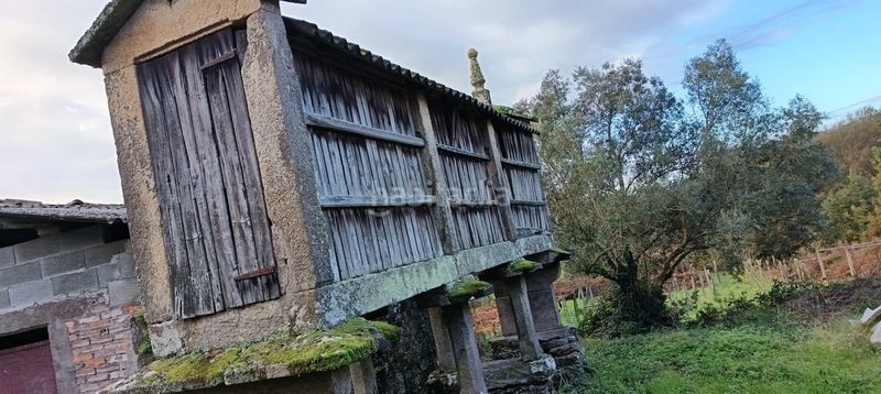 Foto fd40658d-a38b-4fe0-b817-92e0a2627282. Casa a Catoira