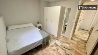 Lloguer Pis a El Porvenir. Habitación en piso compartido en alquiler en el porvenir, sevill