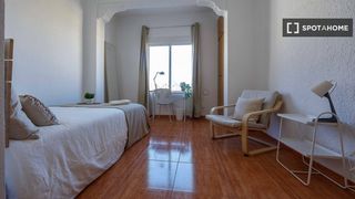 Rent Flat in Barrio de Benimaclet. Se alquila habitación en benimaclet, valencia