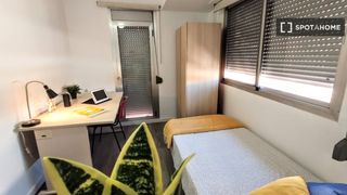 Lloguer Pis a Zona Concordia. Se alquila habitación en piso de 4 dormitorios en burjassot, val