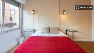 Rent Flat in Ensanche-Diputación. Espectacular habitación en alquiler en alicante