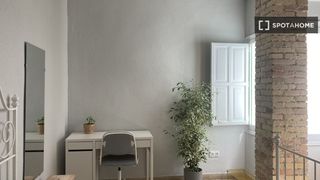 Location Appartement à Mercado. Se alquila habitación en piso de 4 habitaciones en mercado, alic