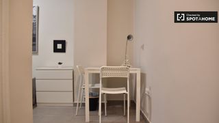 Rent Flat in Russafa. Habitación en piso compartido, russafa, valencia