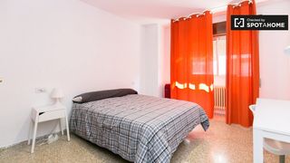 Location Appartement à Camino de Ronda. Habitación luminosa en alquiler en granada centro