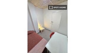 Affitto Appartamento in El Pilar. Habitación en piso compartido en alquiler, valencia