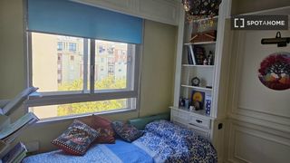 Rent Flat in El Botànic. Se alquila habitación en piso de 4 dormitorios en valencia