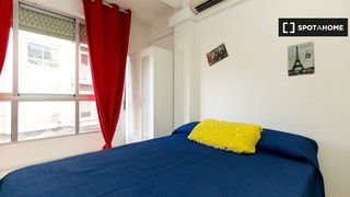 Miete Etagenwohnung in Fígares. Alquiler de habitaciones en piso de 6 habitaciones en granada