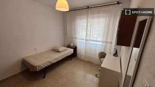 Miete Etagenwohnung in Camino de Ronda. Se alquilan habitaciones en piso compartido en granada