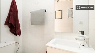 Lloguer Pis a Santo Domingo. Habitación en piso compartido en alquiler en alicante