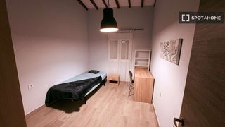 Lloguer Pis a Bellavista-Capiscol-Frank Espinós. Habitación en un piso de 4 habitaciones en alquiler, alicante