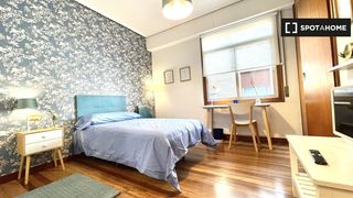 Miete Etagenwohnung in Castaños - Begoñaibarra. Se alquila habitación en piso de 5 habitaciones en bilbao
