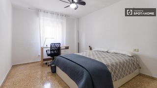 Lloguer Pis a L´Eixereta. Se alquila habitación en piso de 4 dormitorios en burjassot, val