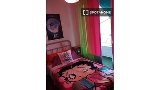 Rent Flat in Hospital. Habitación en piso compartido en alquiler en la victoria, jaén